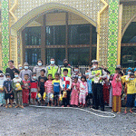 Tim Trauma Healing Satlantas Polres Malang Dampingi Anak Korban Erupsi Semeru