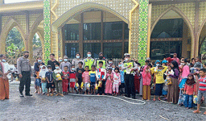 Tim Trauma Healing Satlantas Polres Malang Dampingi Anak Korban Erupsi Semeru