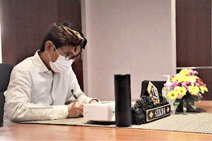 Antisipasi Penyebaran Covid-19 Varian Omicron, Sekda Adi Arnawa Ikuti Pengarahan Presiden Jokowi