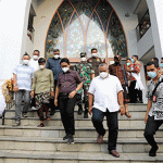 Perayaan Natal Terapkan Prokes, Sekda Adi Arnawa Tinjau Sejumlah Gereja
