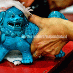 Jelang Imlek, Umat Vihara Widhi Sakti Kota Sukabumi Bersih-bersih Rupang