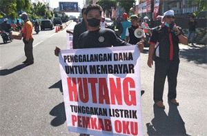Prihatin Hutang Pemkab OKU Menumpuk, Sejumlah Ormas Gelar Aksi