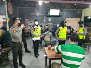 Antisipasi Varian Omicron, Polda Jatim Laksanakan Giat Patroli KRYD
