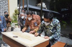 Rektor UB Resmikan Monumen Dwija Monabrata Pratistha