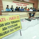 Menyamar Pekerja Telkom, Komplotan Spesialis Pencuri Jaringan Kabel Dibekuk Polda Jatim