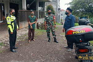 Tracing Warga Terkonfirmasi Positif Covid-19, Respon Cepat Bhabinkamtibmas Kelurahan Temas, Kota Batu