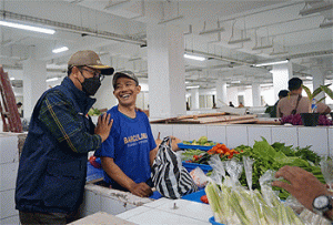Para Pedagang Mulai Beraktivitas di Pasar Pelita, Wali Kota Sukabumi Beri Apresiasi