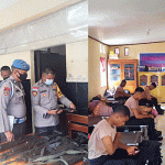 Propam Polresta Sidak Kehadiran Anggota dan Senpi di Batas Negara