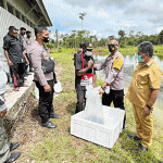 Program Kasuari Satgas Binmas Noken Ops Damai Cartenz Bantu Bibit Ikan Sebanyak 30.000 Ekor di Kab. Yahukimo