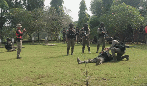 Sukseskan BKO Ops Amole Polda Papua, Satbrimob Polda Banten Latihan Pertempuran Hutan