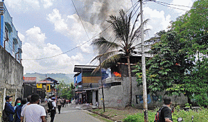 Diduga Akibat Arus Pendek, Api Membakar Pabrik Roti