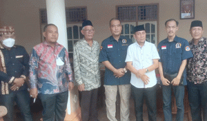 Terkait Penangkapan Wilson Lalengke Ketum DPP AWPI Sambangi Kediaman Tokoh Adat