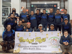 Peternak Kelinci Kota Batu Bagikan Takjil Gratis di Depan Balai Kota Among Tani