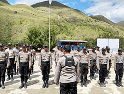 Bintara Remaja Angkatan 46 Polres Lanny Jaya Lakukan Giat PBB