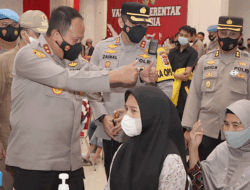 Kapolda Jabar Minta Masyarakat Tidak Panik Terkait Ketersediaan Sembako dan BBM