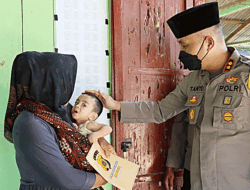 Berkah Ramadhan, Kapolres Lhokseumawe Bantu Warga dan Silaturahmi ke Ulama