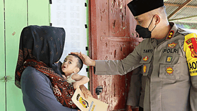 Berkah Ramadhan, Kapolres Lhokseumawe Bantu Warga dan Silaturahmi ke Ulama