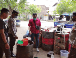 Jelang Ramadhan Kapolsek Badegan Monitoring Ketersediaan Minyak Goreng