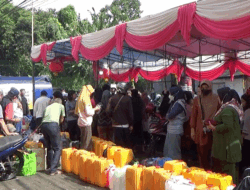 Penyaluran 7.450 Kilogram Minyak Goreng Curah untuk Pedagang Pasar dan UMKM