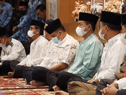 Secara Virtual, Bupati Lampung Utara Ikuti Acara Nuzulul Qur’an 1443 H