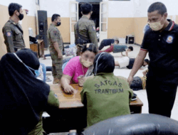 Satpol PP Probolinggo Amankan 17 Pelanggar dalam Operasi Pekat