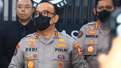 Kapolri Gunakan Heli, Pantau One Way Tol Jakarta-Cikampek KM 72