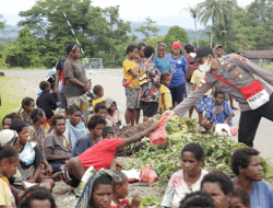 Peduli Kamtibmas, Satgas Binmas Noken Monitoring Pasar Kenyam, Papua