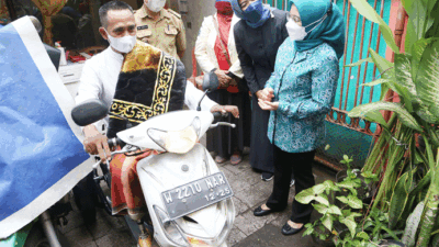 Serahkan Motor Modifikasi, Bentuk Kepedulian Pemkot Surabaya Bagi Penyandang Disabilitas