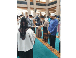 Universitas Brawijaya Berbagi Keberkahan Bulan Ramadan di Masjid Raden Patah