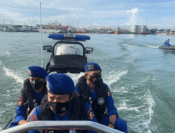 Tekan Angka Kriminalitas, Kapal Baharkam Polri Disiagakan di Perairan Surabaya