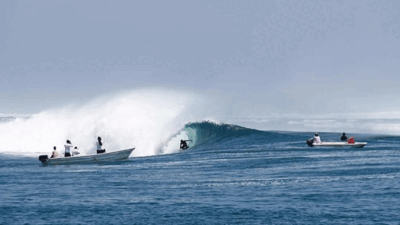 Liga Selancar Paling Bergengsi Dunia Digelar di Pantai Plengkung, Banyuwangi