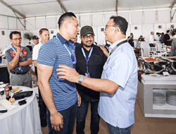 Nonton Formula E di Sirkuit Ancol, AHY Disambut Akrab Anies Baswedan