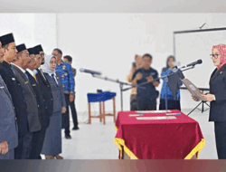 Bupati Mamuju Lantik 11 Pejabat Eselon Il