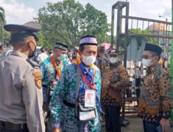 Setelah Karantina, Jemaah Haji Kloter I Berangkat dari Rajabasa, Bandar Lampung
