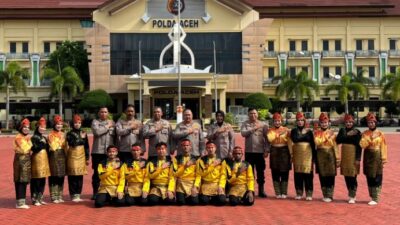 Persiapan Perlombaan Hari Bhayangkara ke-76, Wakapolda Aceh Tinjau Latihan Tari