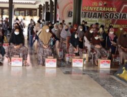 Sebanyak 12 Ponpes dan Yatim Piatu Terima Paket Bansos Religi dari Polres Pekalongan