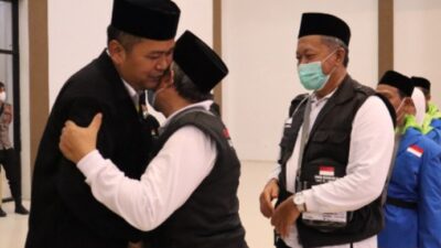 Calhaj Kloter 30 Dilepas, Wabup Berpesan Doakan Kabupaten Brebes Makin Maju