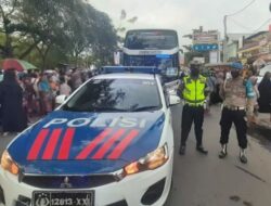Polres Loteng Kawal dan Amankan Pemberangkatan CJH