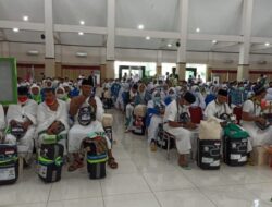 Calon Jamaah Haji Kabupaten Brebes Diberangkatkan ke Jeddah