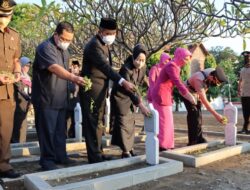 Polres Brebes Gelar Upacara Ziarah dan Tabur Bunga TMP Kusuma Tama