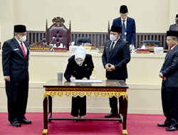DPRD Provinsi Sumsel Menyetujui Raperda Pertangung Jawaban Pelaksanaan APBD 2021