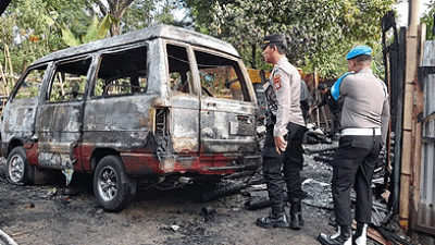 Gegara Bakar Sampah, Sebuah Gudang Service Elektronik Dilalap Api, Kopang, Loteng