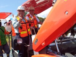 Dorong Kemandirian Pertanian, Bupati Lutim Apresiasi Penyerahan Bantuan Alsintan