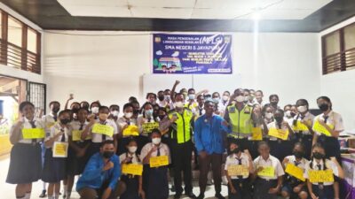 Satlantas Polresta Jayapura Kota Ajak Para Pelajar SMU Tertib Lalulintas