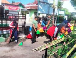 Sambut HUT ke-77 RI, Ini yang Dilakukan Para Pelajar di Makoramil 01 Brebes