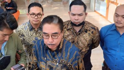 Kunjungi Kota Batu, DR. Hotma Sitompoel Lakukan Ini di SMA Selamat Pagi Indonesia