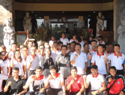 Sekda Adi Arnawa Lepas Kontingen BAPOR KORPRI Pemkab Badung