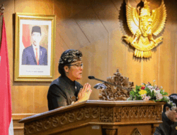 Bupati Badung Giri Prasta Sampaikan Jawaban Pemerintah Atas Pandangan Umum Fraksi