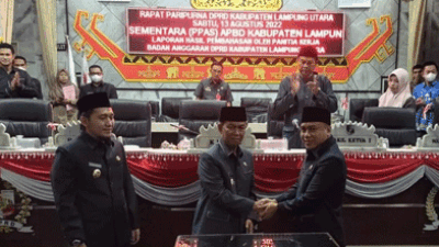 Rapat Paripurna KUA-PPAS 2023 Diwarnai Interupsi dari Sejumlah Anggota DPRD Lampung Utara