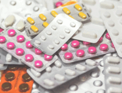 Dua Pengedar Obat Tanpa Izin Edar Diringkus, Polisi Amankan Ratusan Butir Berbagai Merk